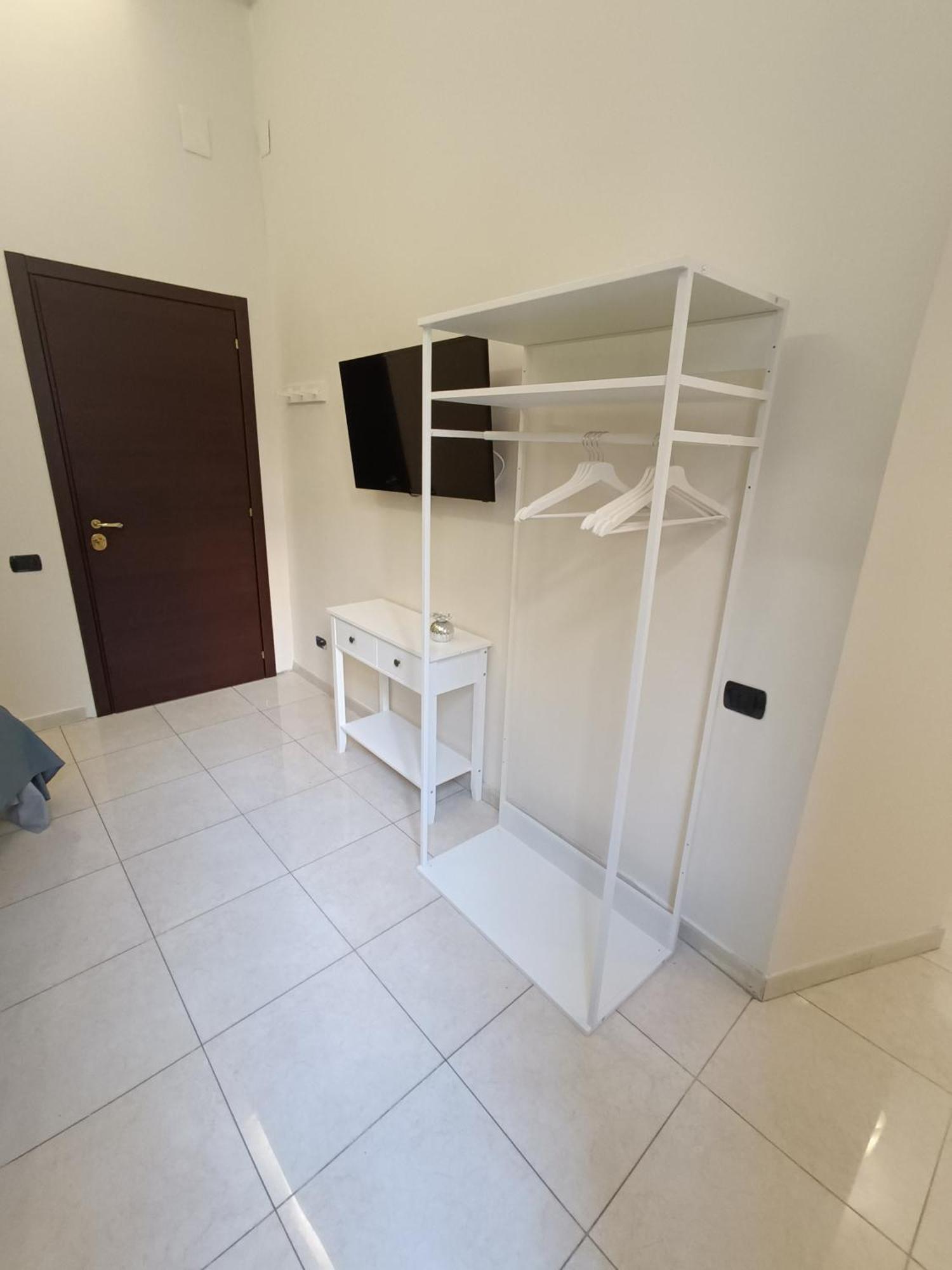 Residenza Geri - Suite And Home Napoli Centro Esterno foto