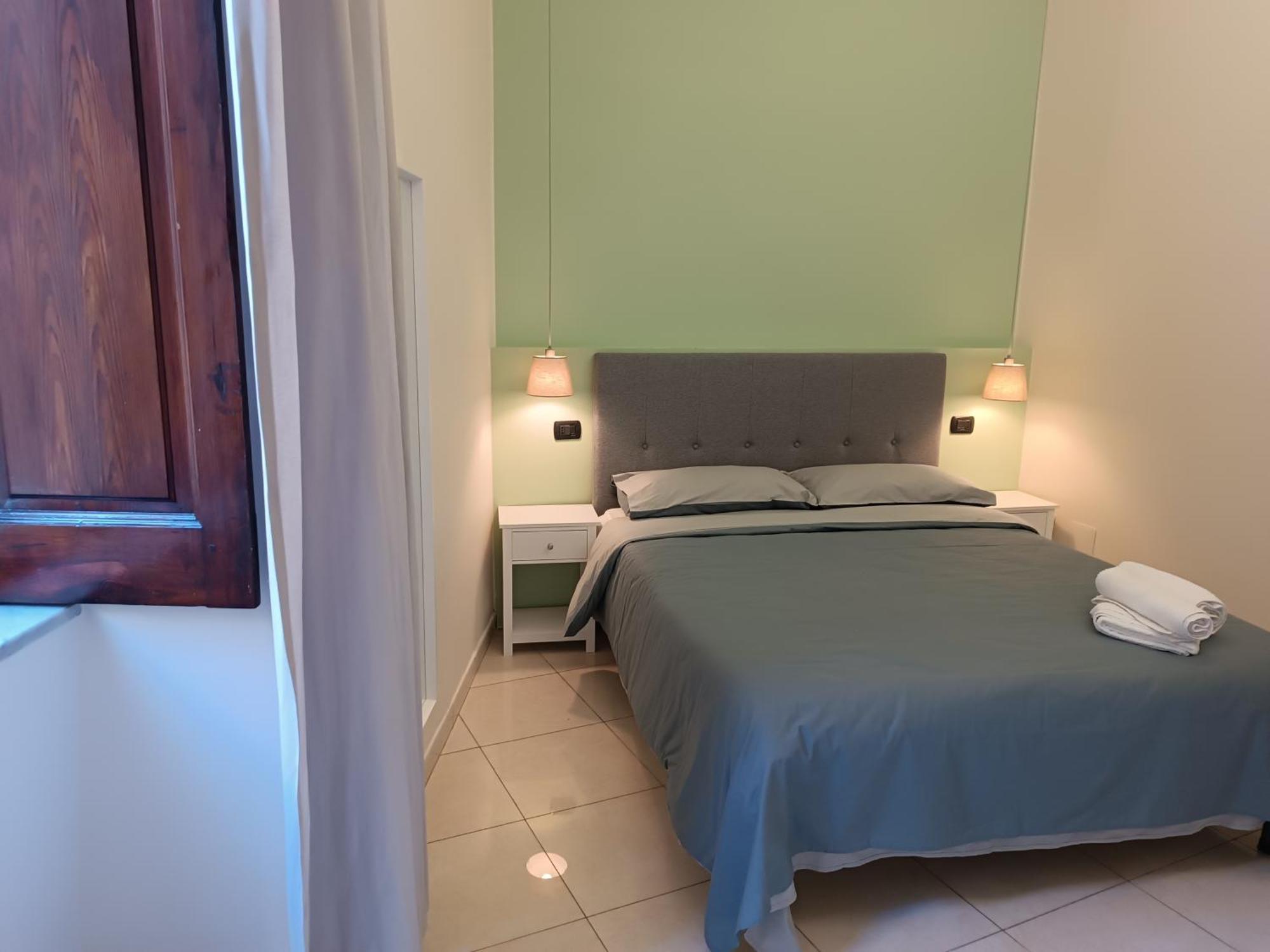 Residenza Geri - Suite And Home Napoli Centro Esterno foto